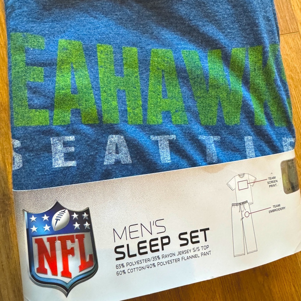NWT Seahawks pajama set